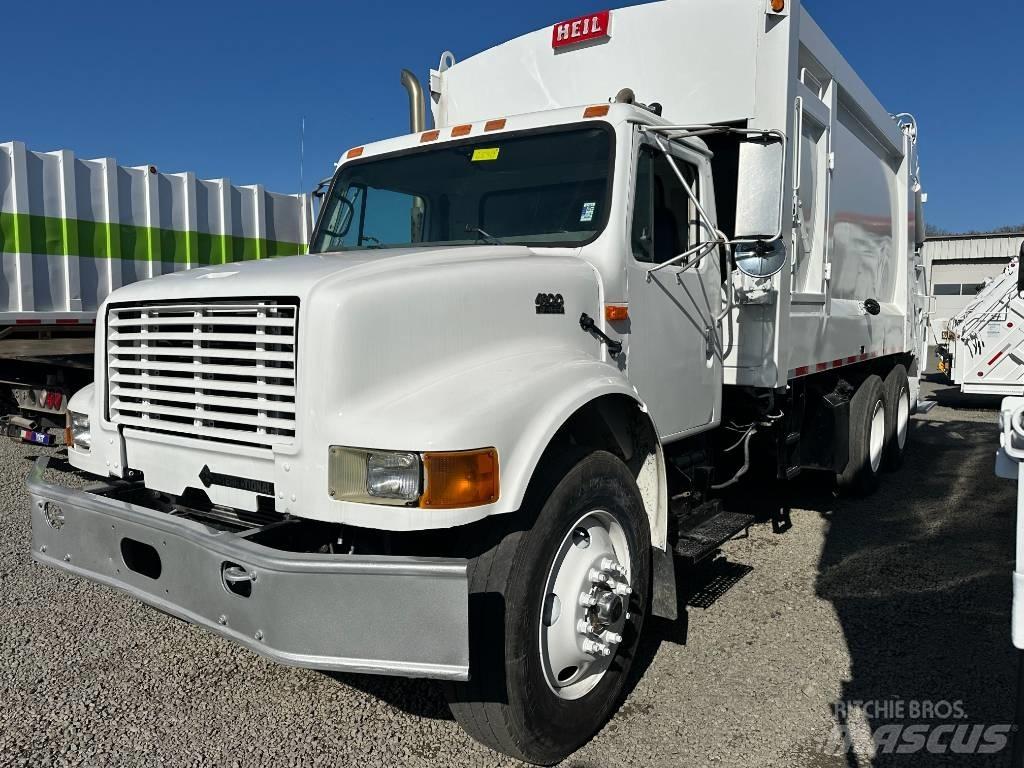 International 4900 Renovationslastbiler