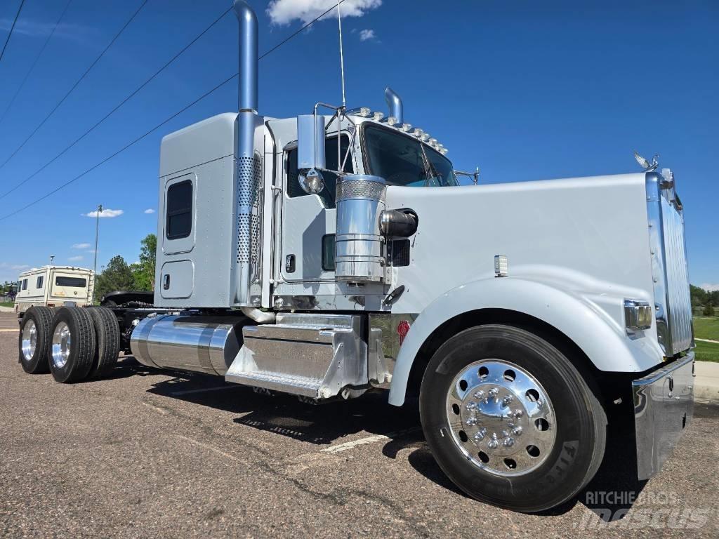 Kenworth W 900 Trækkere