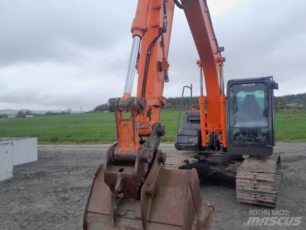 Hitachi Zaxis 130-5 Gravemaskiner på larvebånd