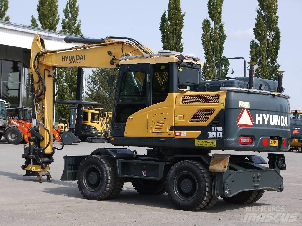 Hyundai HW 180 Gravemaskiner på hjul