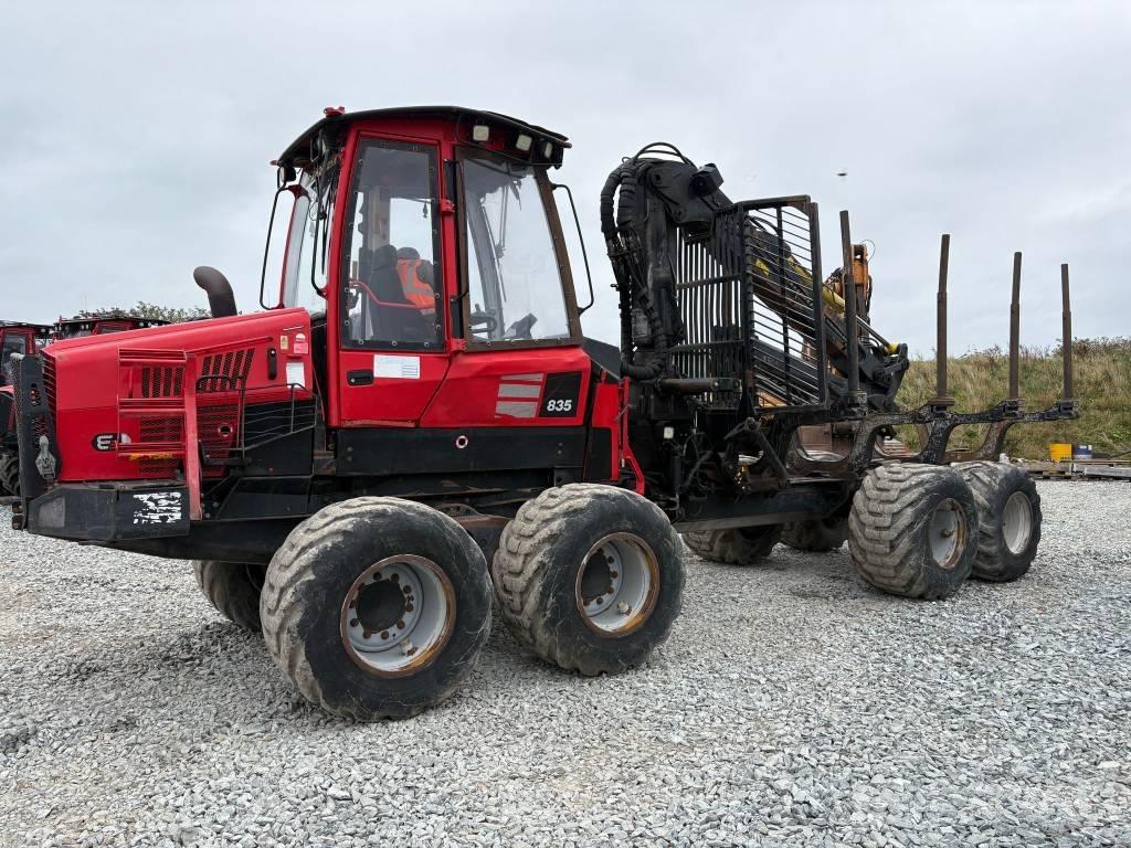 Komatsu 835 Udkørselsmaskiner