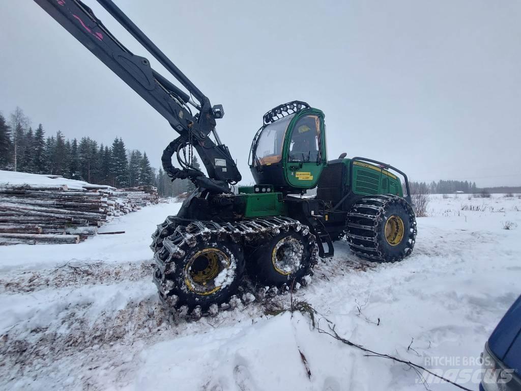 John Deere 1070 E Skovningsmaskiner