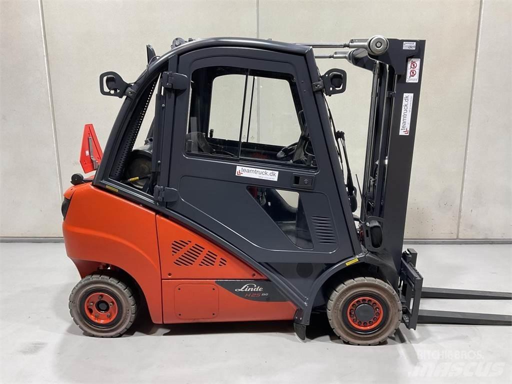 Linde H25T-02 LPG gaffeltrucks