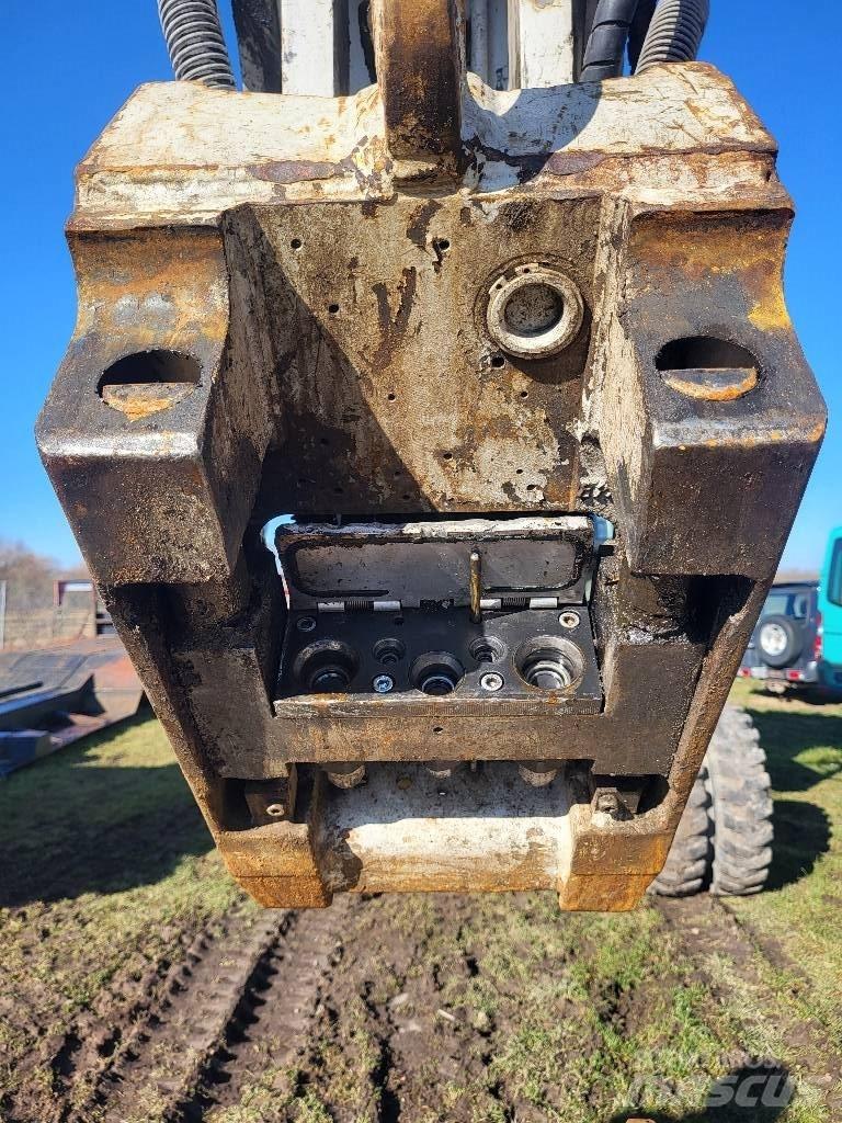 Hitachi ZX 170 W-3 Gravemaskiner på hjul