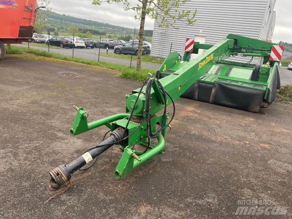 John Deere 730 Monterede og efterspændte slåmaskiner