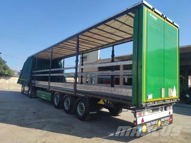 Krone SD Semi-trailer med Gardinsider