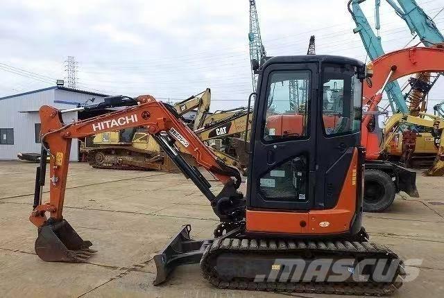 Hitachi 30 Gravemaskiner på larvebånd