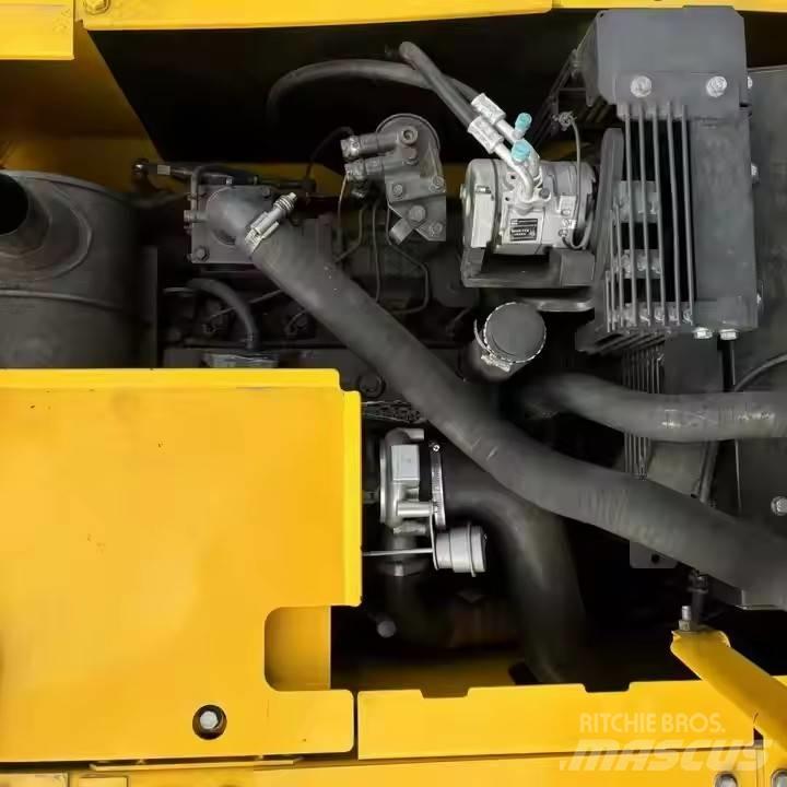 Komatsu PC130 Gravemaskiner på larvebånd