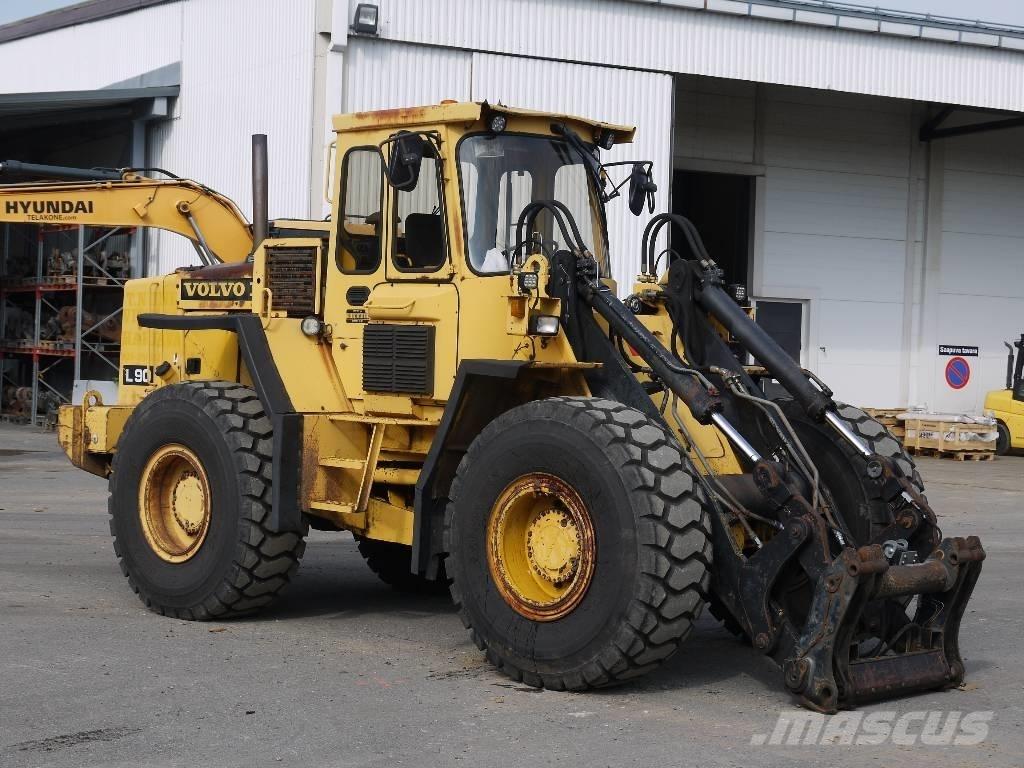 Volvo L 90 Læssemaskiner på hjul