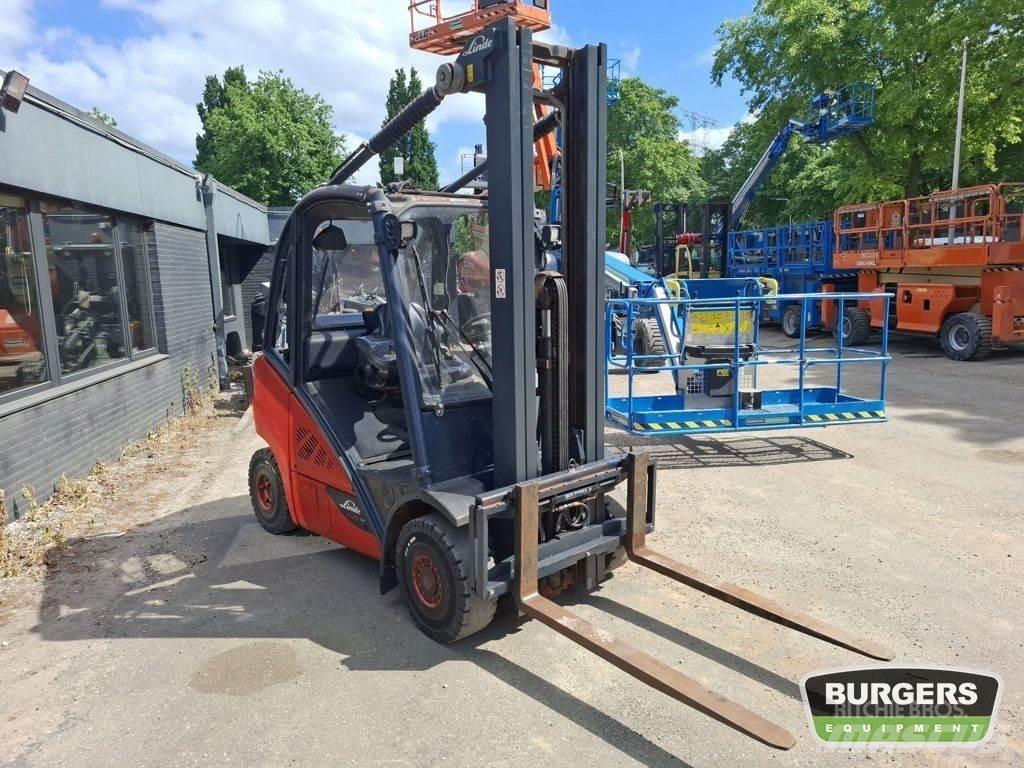 Linde H25T LPG gaffeltrucks