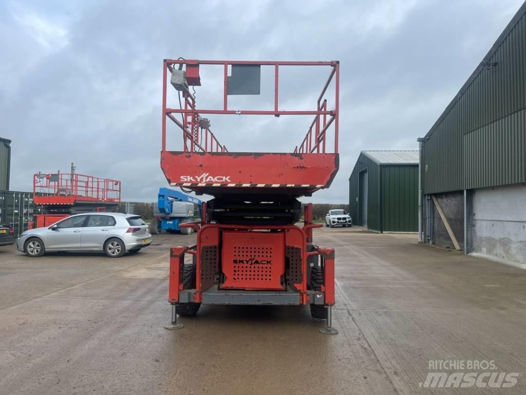 SkyJack SJ 9250 RT Saxlifte