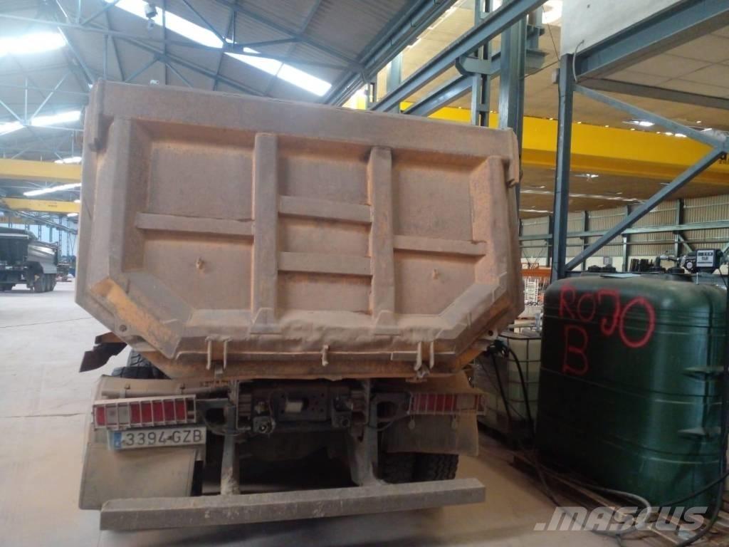 Renault Kerax 420 Lastbiler med tip