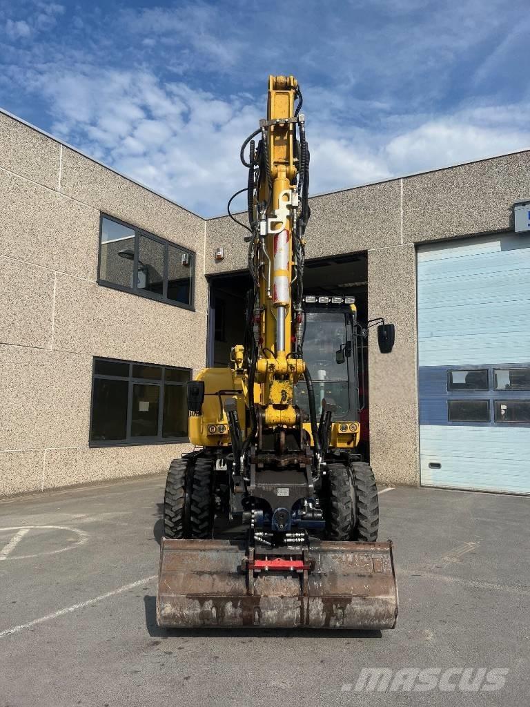 Komatsu PW98MR-10 Gravemaskiner på hjul