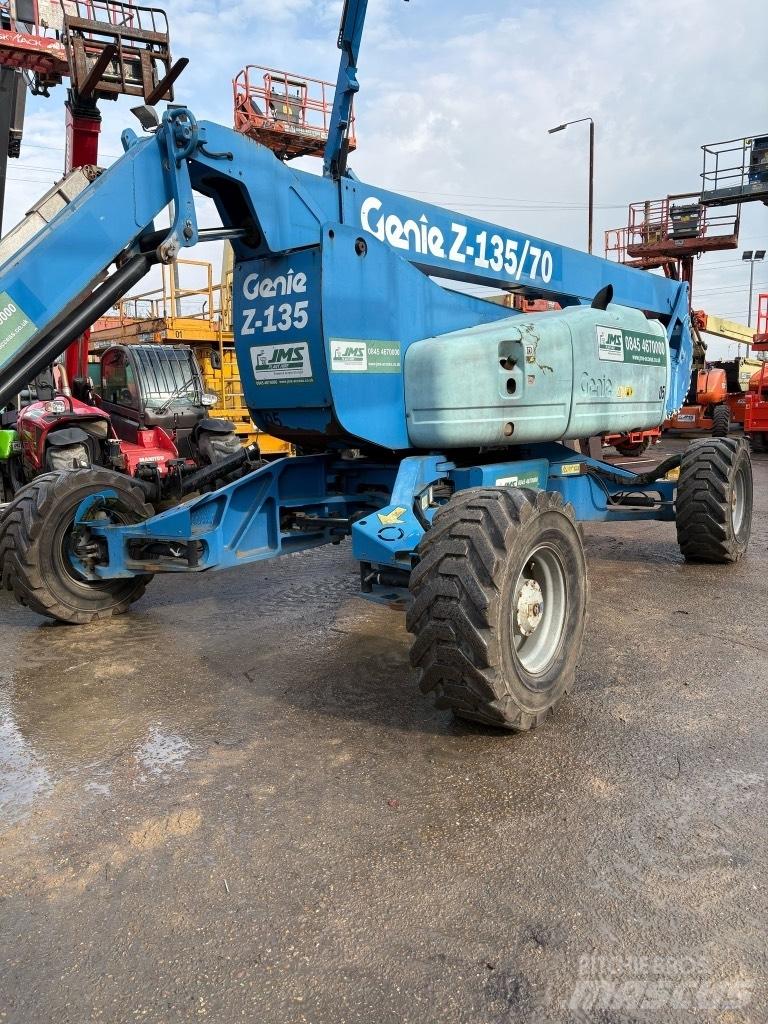 Genie Z 135/70 Bomlifte med knækarm