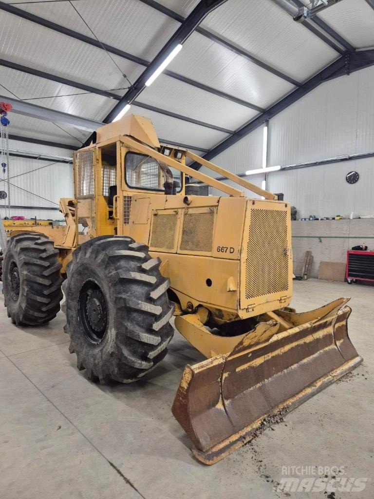 John Deere 667d Skovbrugstraktorer