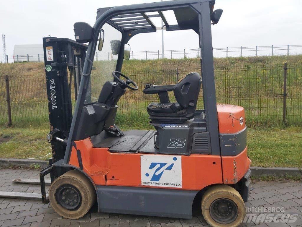 Toyota 7 FB MF 25 El gaffeltrucks