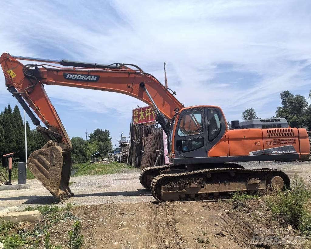 Doosan DX 340 LC Gravemaskiner på larvebånd
