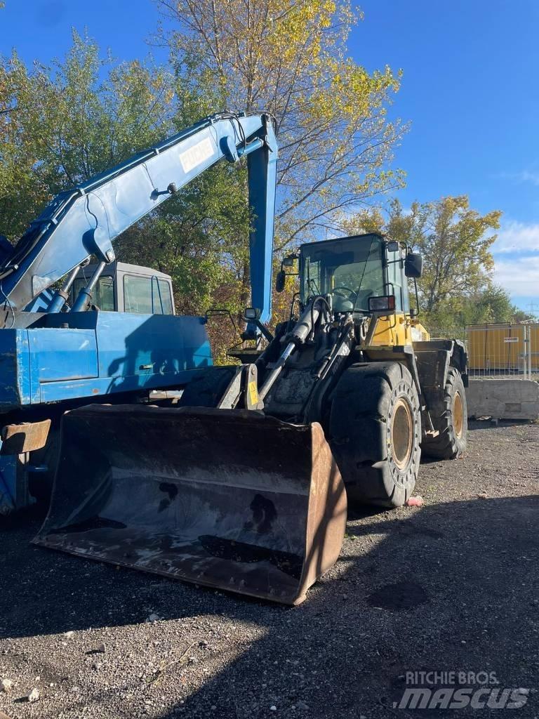 Komatsu WA 200 PT-5 Læssemaskiner på hjul