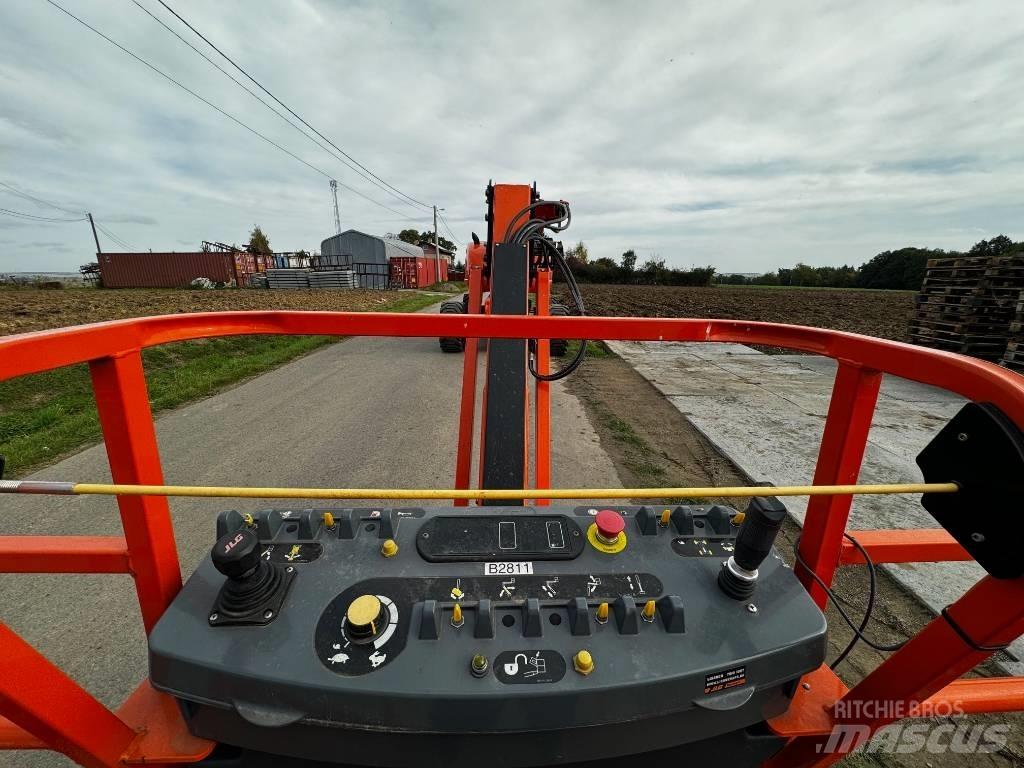 JLG 860 SJ Teleskoplifte