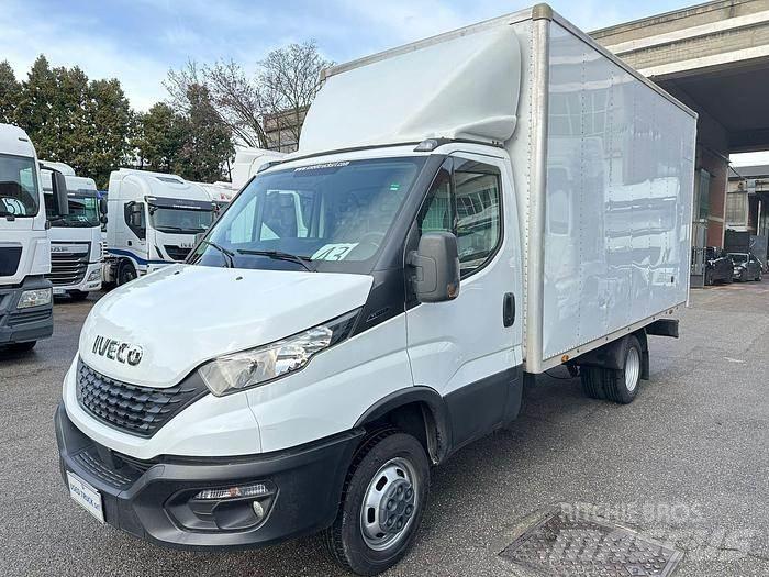 Iveco 35C14 Andre