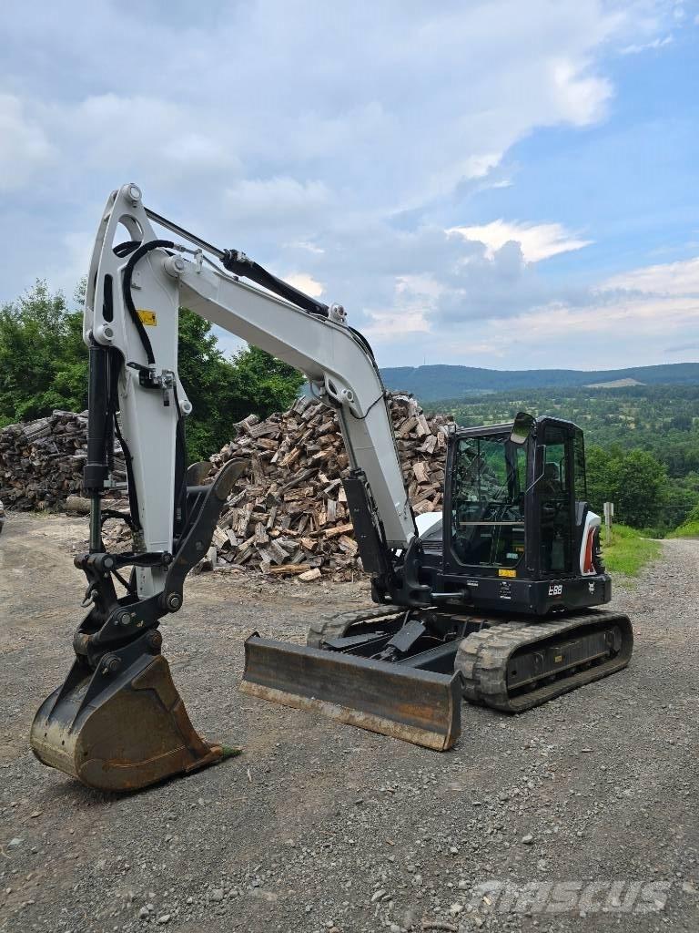 Bobcat E88 Gravemaskiner på larvebånd
