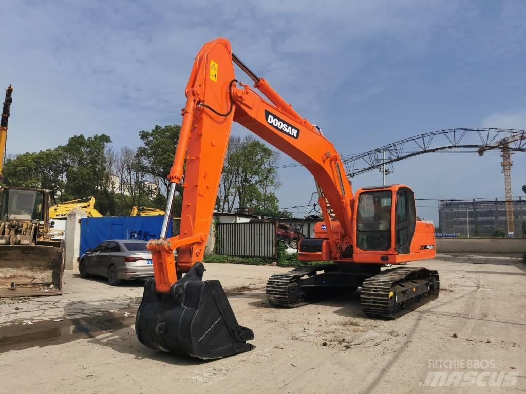 Doosan DX225LC Gravemaskiner på larvebånd