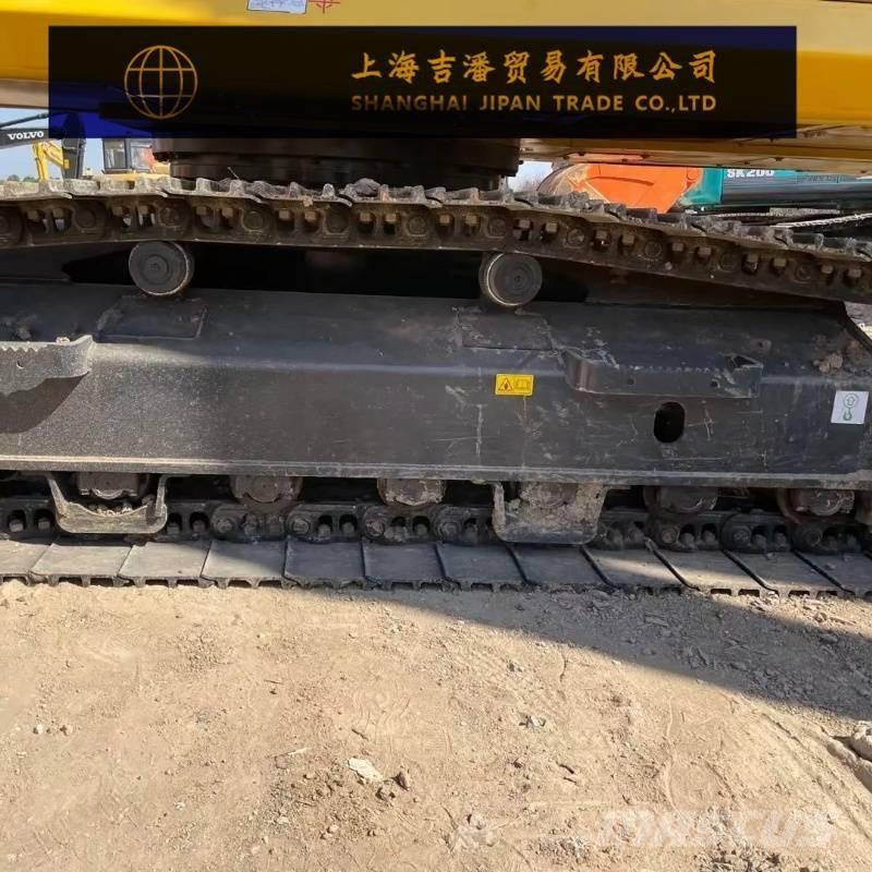 Komatsu PC 220 Gravemaskiner på larvebånd