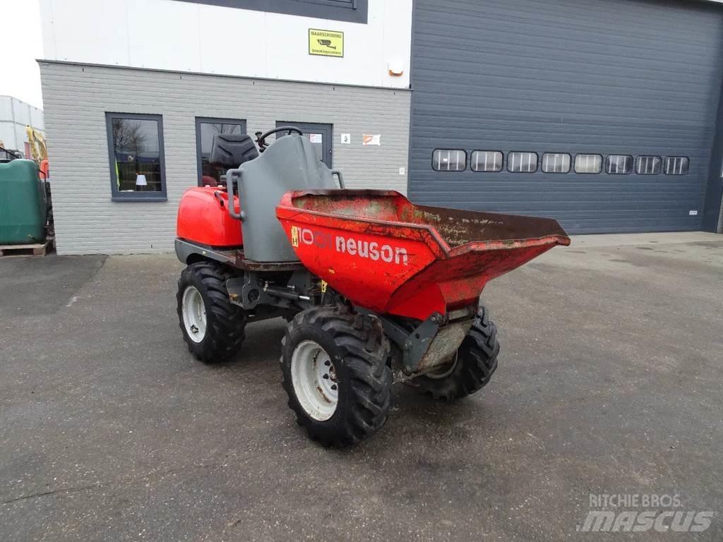 Neuson 1001 Dumpere