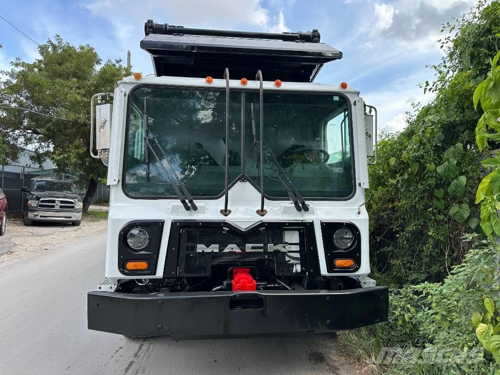 Mack MR613 Renovationslastbiler