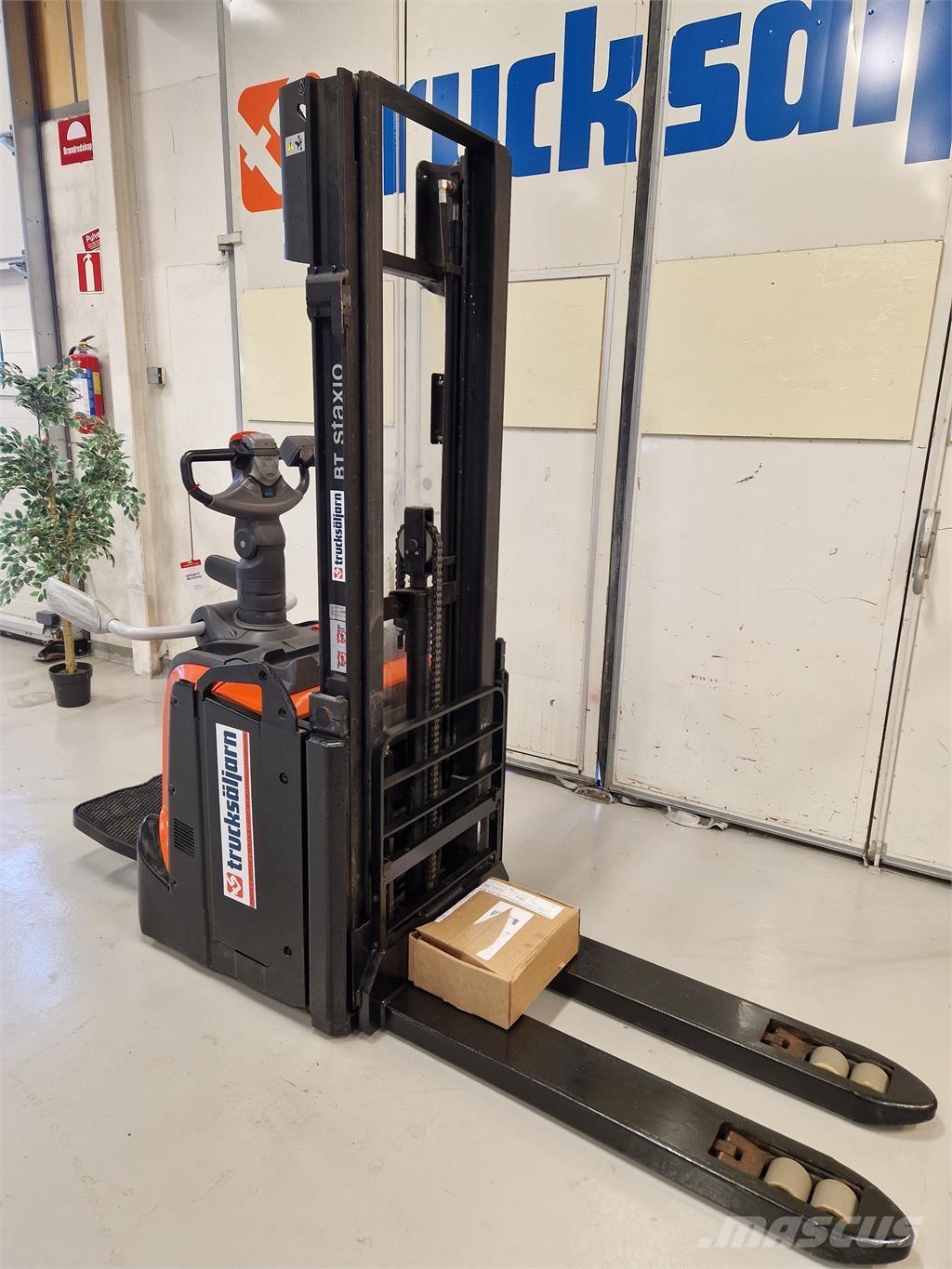 Toyota SPE120L Selvkørende stablere