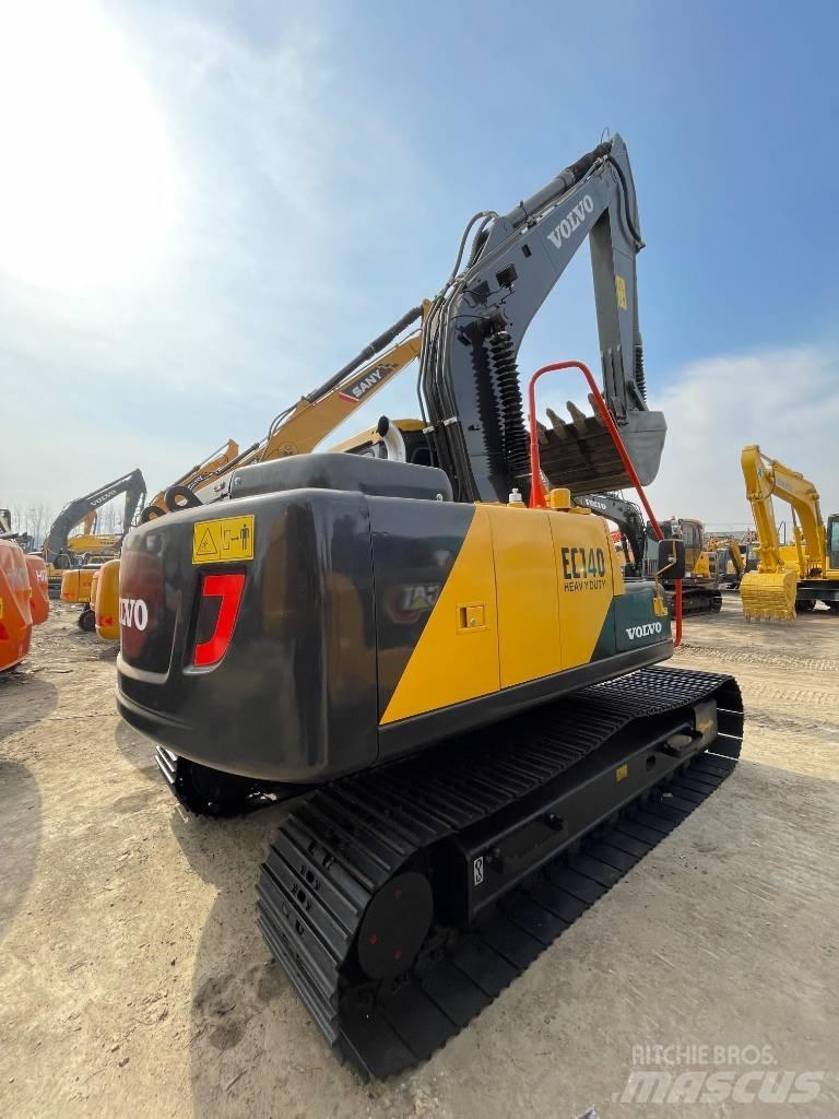 Volvo EC 140 Midi-gravemaskiner 7t - 12t