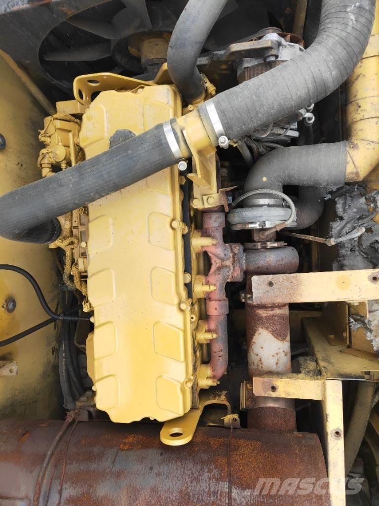 CAT 330C Gravemaskiner på larvebånd