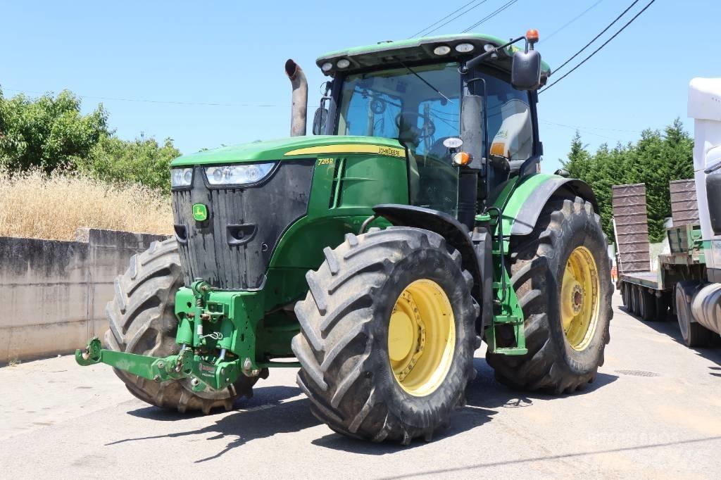 John Deere 7215 R Traktorer