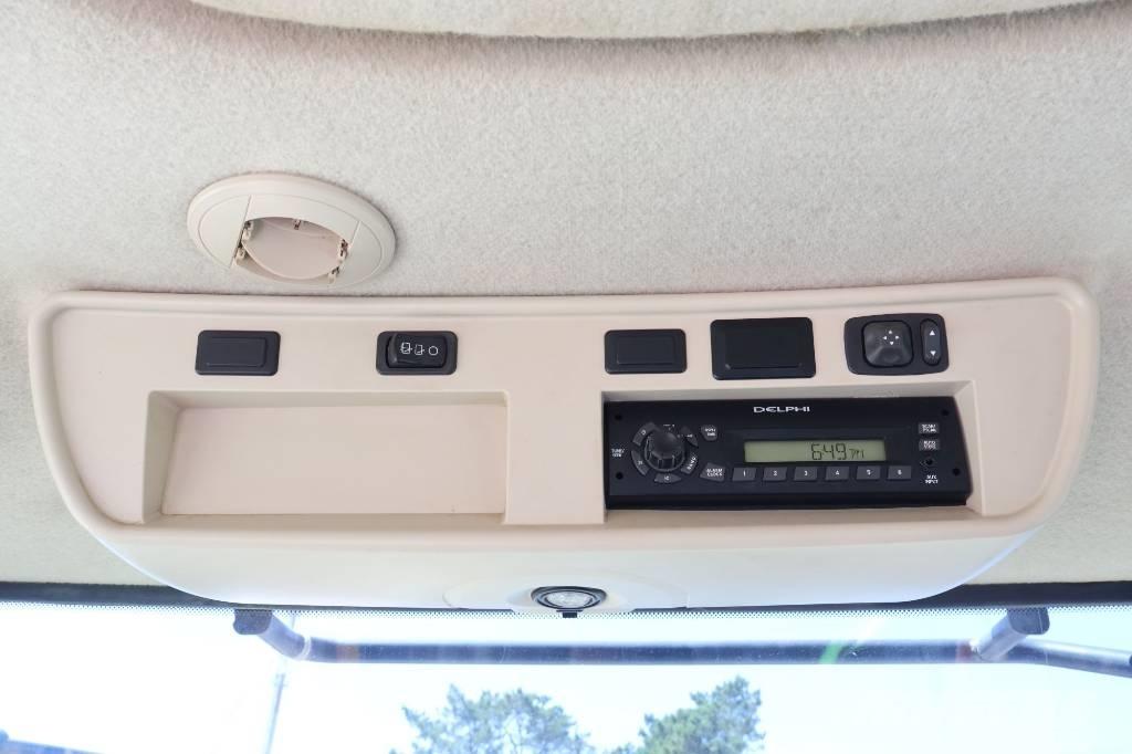 John Deere 7215 R Traktorer