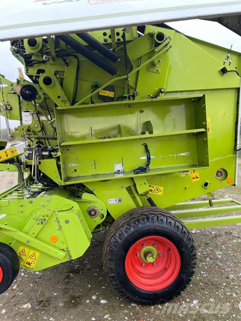 CLAAS Variant 280 Rundballe-pressere
