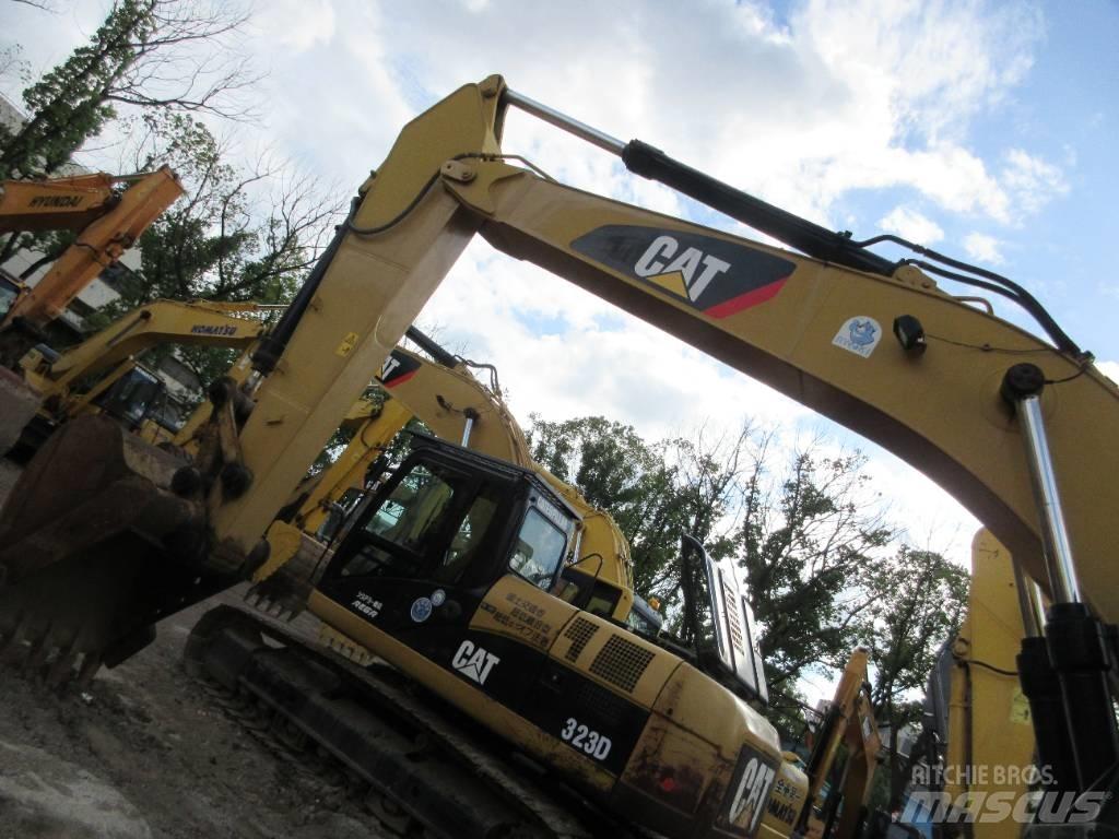 CAT 326 Gravemaskiner på larvebånd