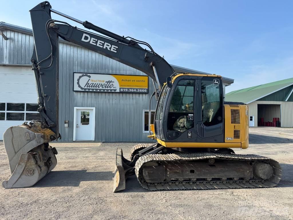 John Deere 135 D Gravemaskiner på larvebånd