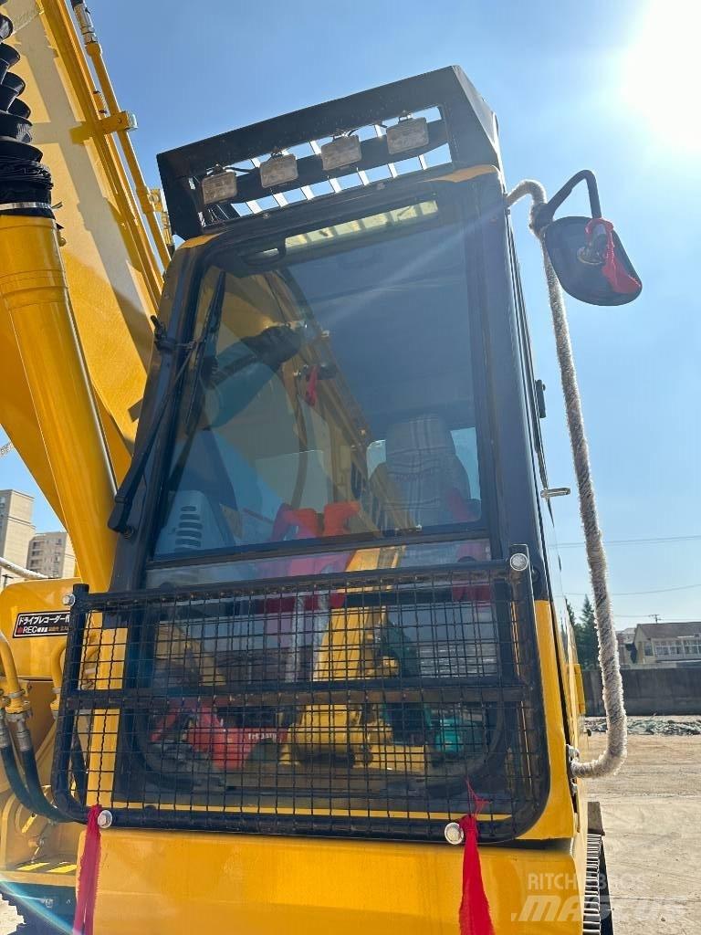 Komatsu PC 200-7 Gravemaskiner på larvebånd