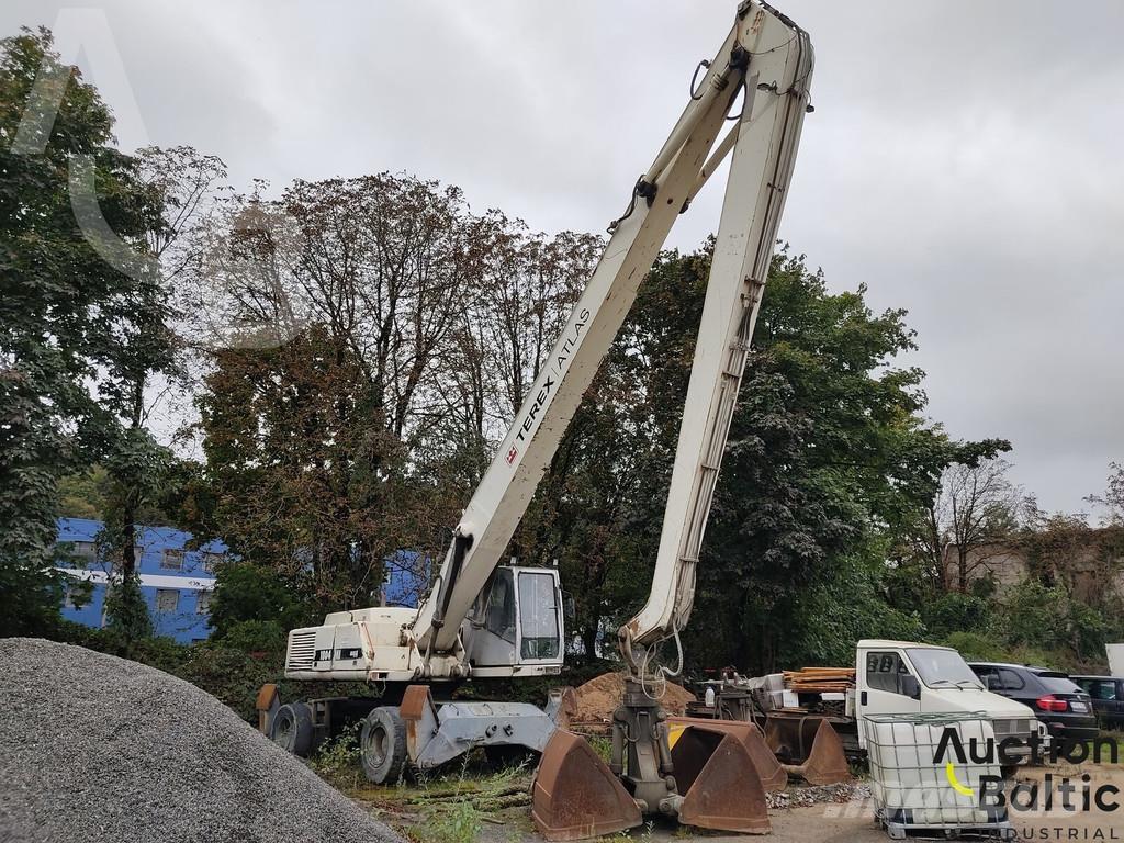 Atlas 1804 MI Gravemaskiner med lang gravebom