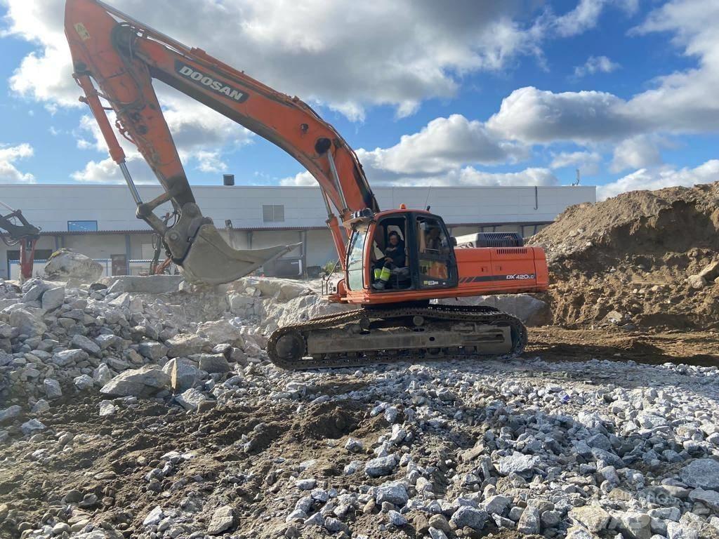 Doosan DX420LC Gravemaskiner på larvebånd