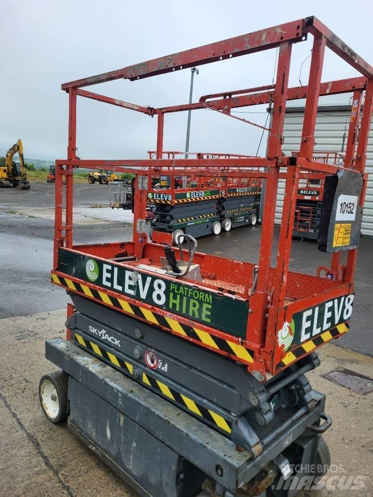 SkyJack 32/19 Saxlifte