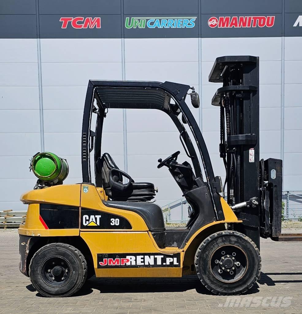 CAT GP 30 N LPG gaffeltrucks