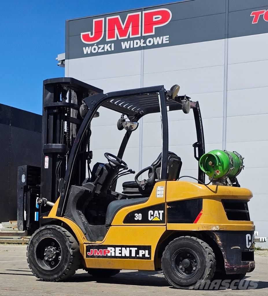 CAT GP 30 N LPG gaffeltrucks