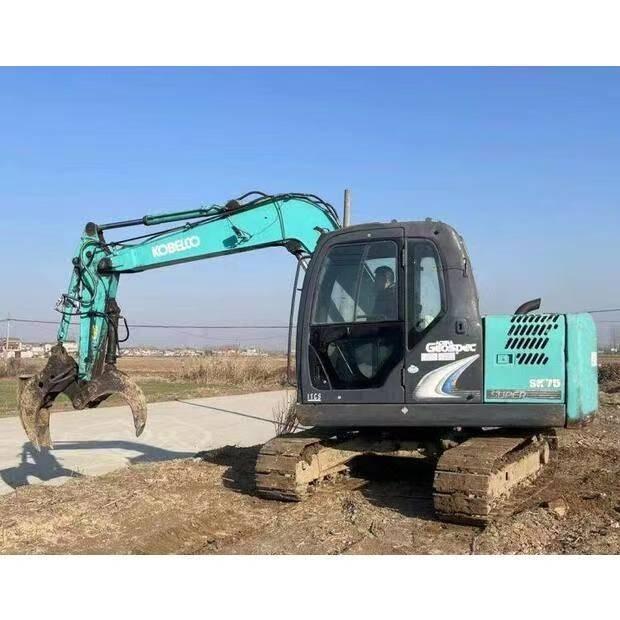 Kobelco SK 75 Midi-gravemaskiner 7t - 12t