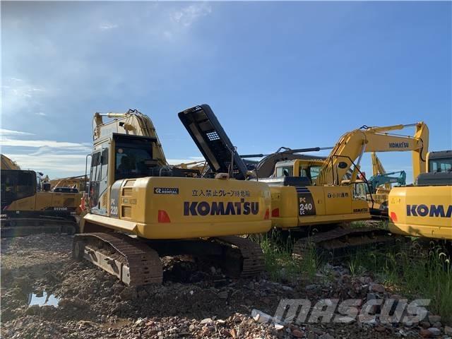 Komatsu PC 220-8 Gravemaskiner på larvebånd