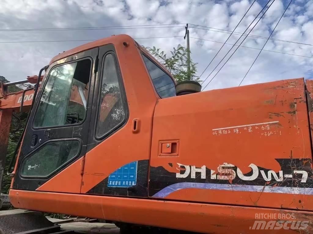 Doosan 150 W-7 Gravemaskiner på hjul