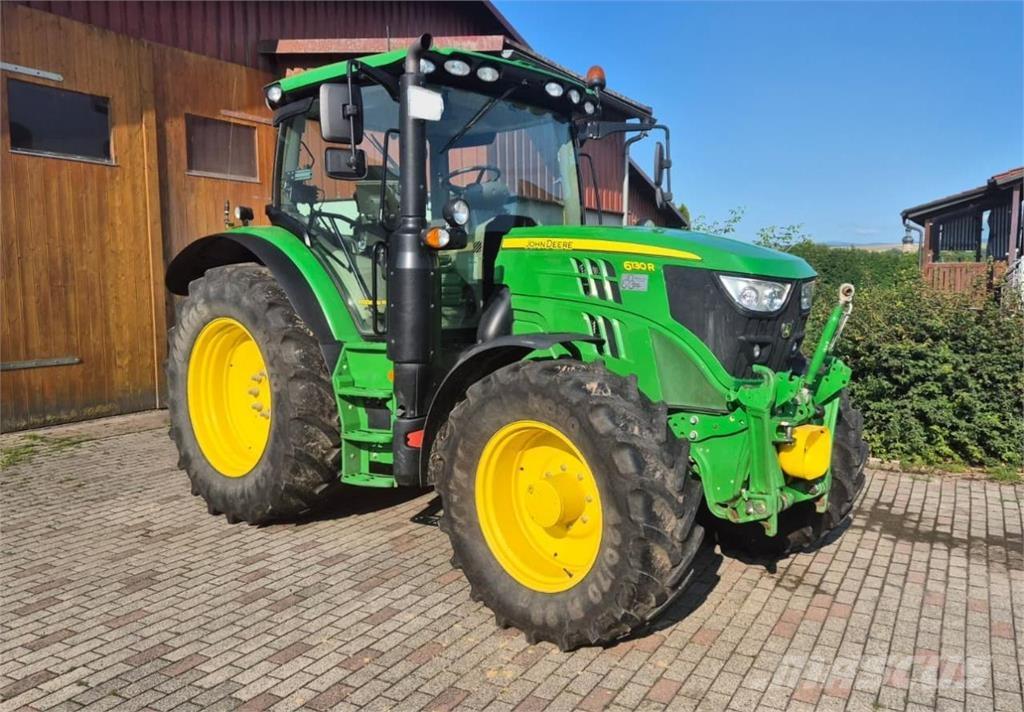 John Deere 6130R Traktorer