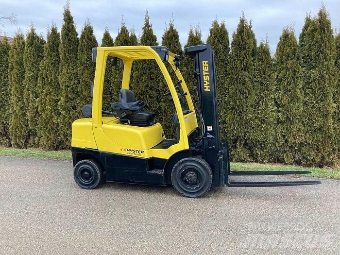 Hyster H2.5Ft Gaffelstabler med gående fører