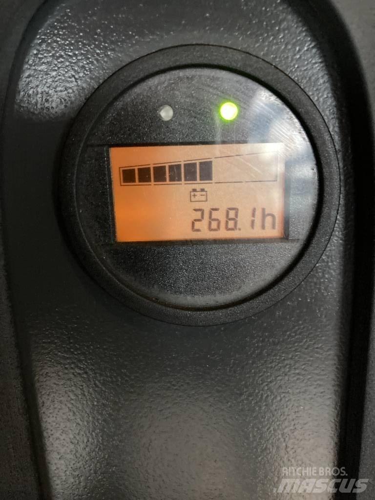 Linde L14P/1169 Selvkørende stablere
