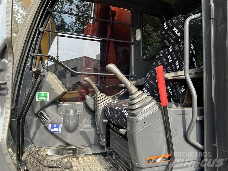 Hitachi 200 Gravemaskiner på hjul